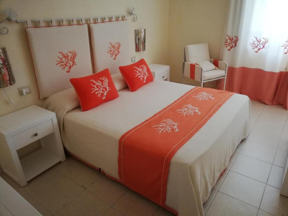 Hotel Lido Beach Phg Ористано Екстер'єр фото