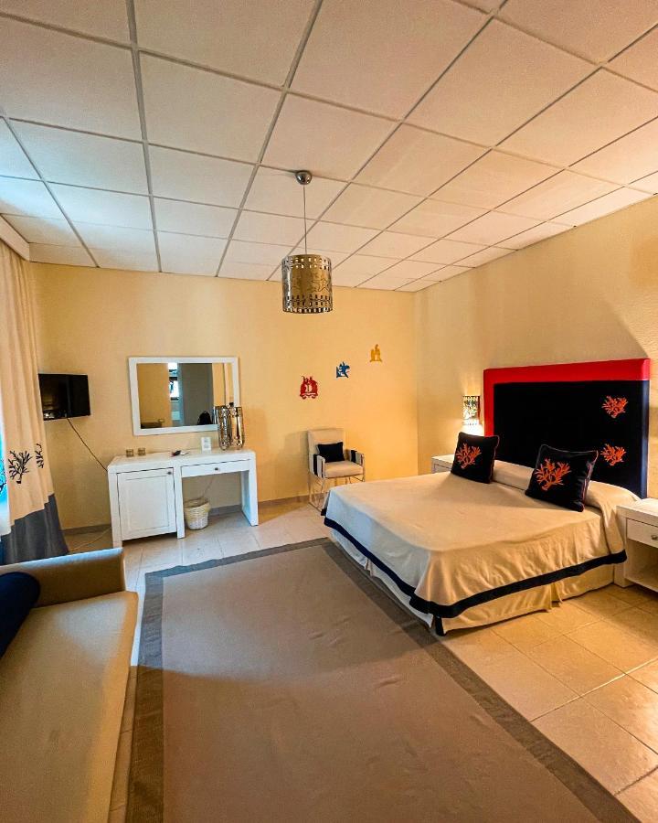 Hotel Lido Beach Phg Ористано Екстер'єр фото